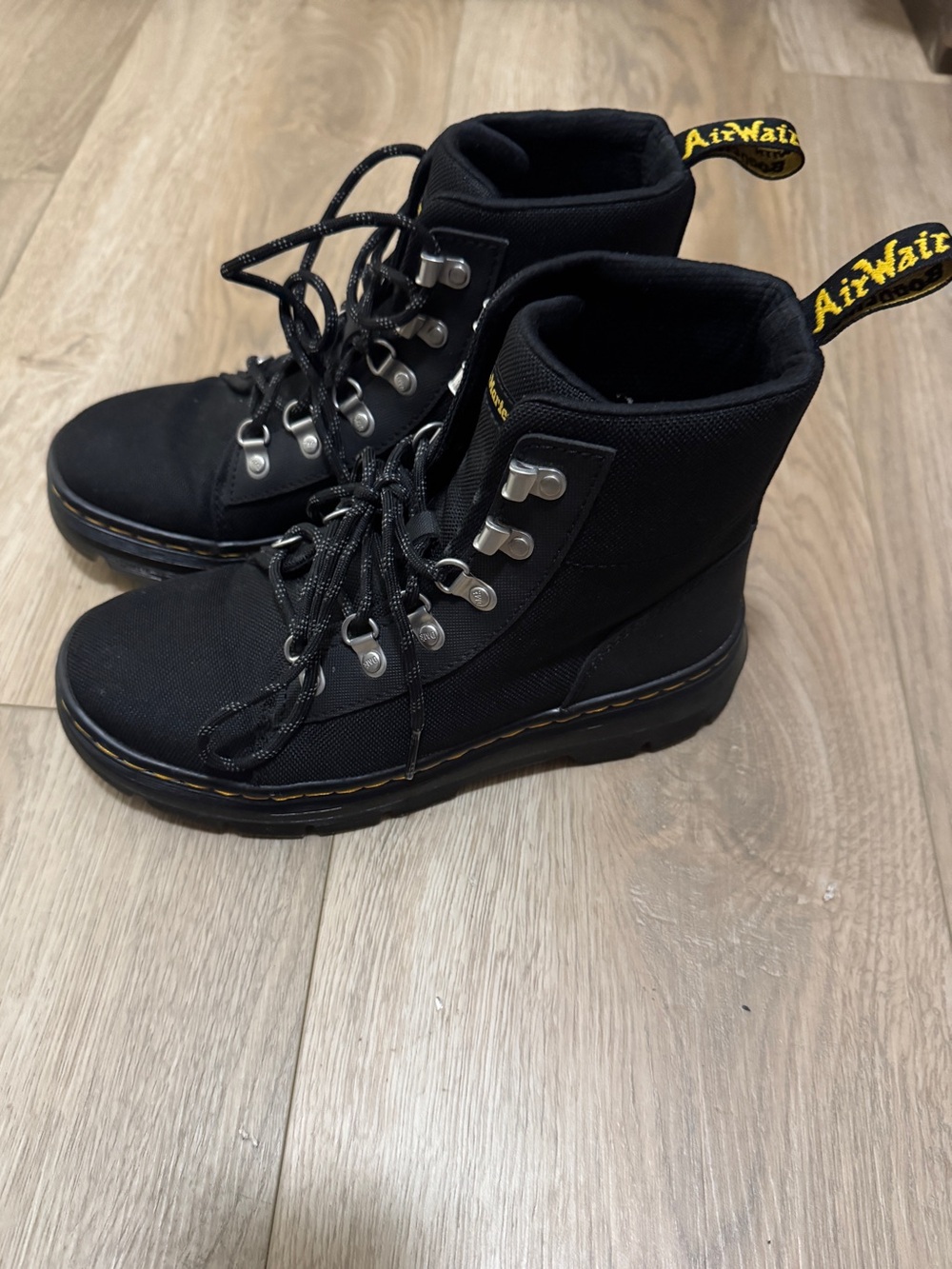 Dr. Martens Women's Combs W Tie Poly Casual Boots USL 7 Like New - Picture 4 of 9